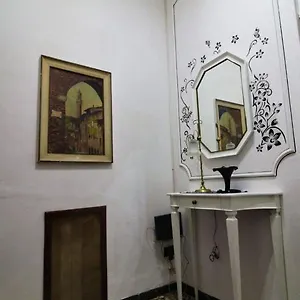 The House To The Walls Appartamento